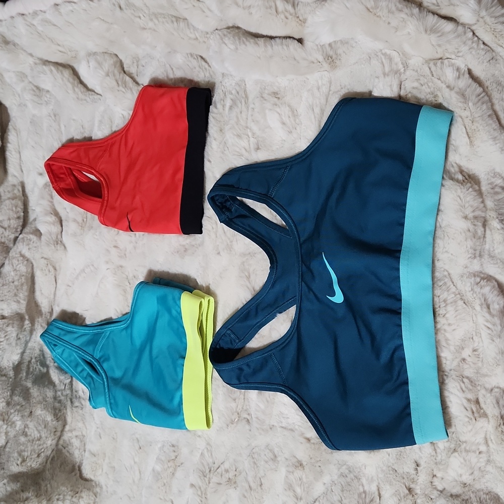 Nike swoosh sports bra